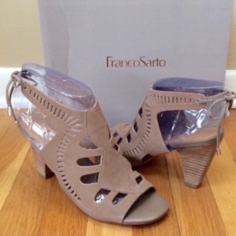 FRANCO SARTO Carolina Cut Out Suede Bootie Sandals Size 9M New in Box